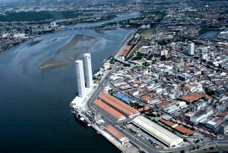 Patrões terão de pagar R milhões à família de menino que morreu após cair de prédio em Recife