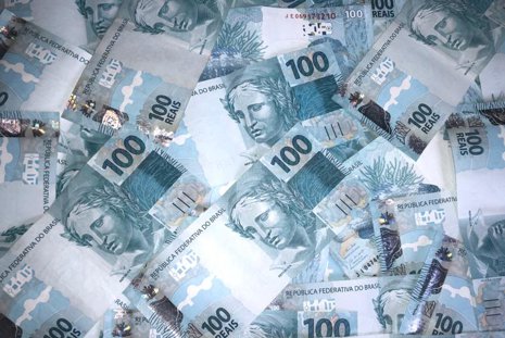 Salário mínimo para 2021 ficará em R$ 1.067,00