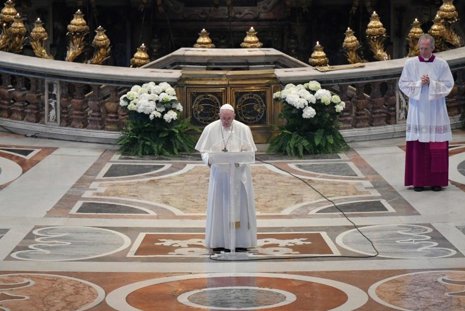 Papa vai retomar as audiências públicas das quartas-feiras